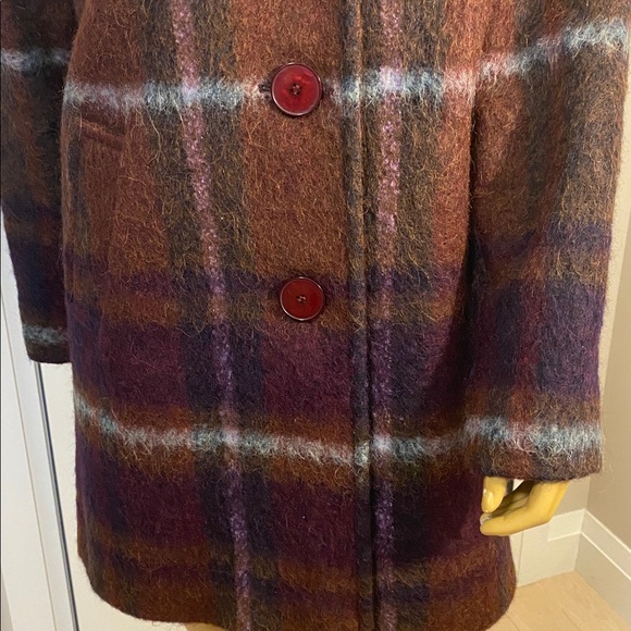 Made in Canada wool/ alpaca/ mohair blend Plaid Women's Pea Coat from Vogue - Picture 2 of 12